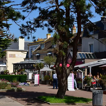 Le Petit - Entre Le Port Et La Apartamento